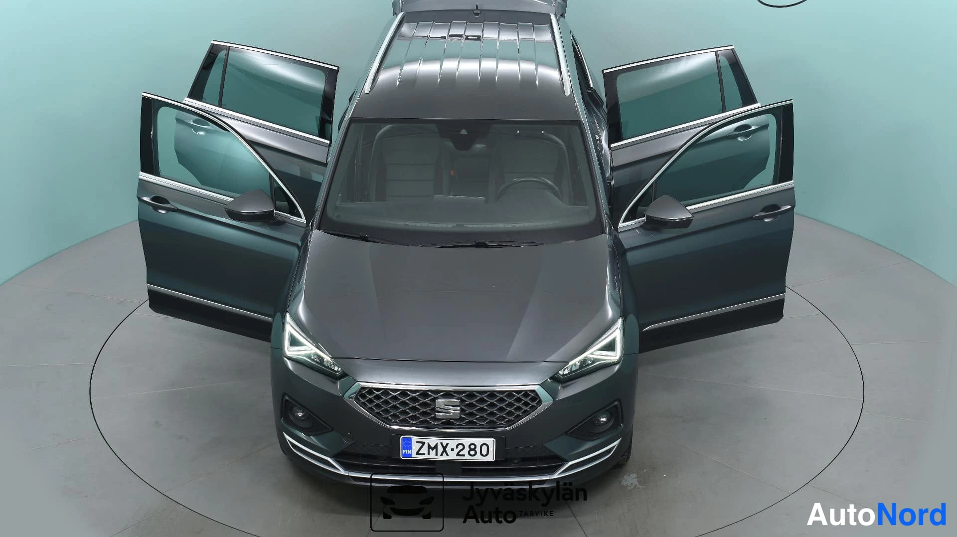 Harmaa Seat Tarraco 2020, edestä, kuva 6