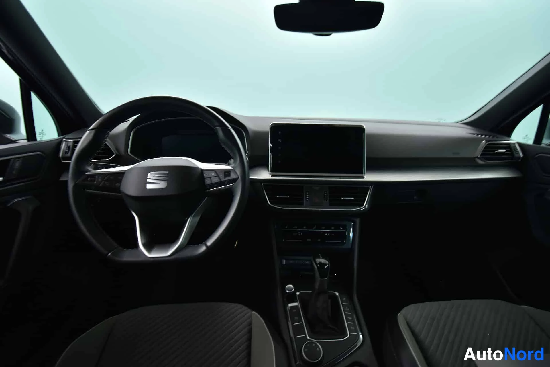 Harmaa Seat Tarraco 2023, ohjaamo, kuva 14