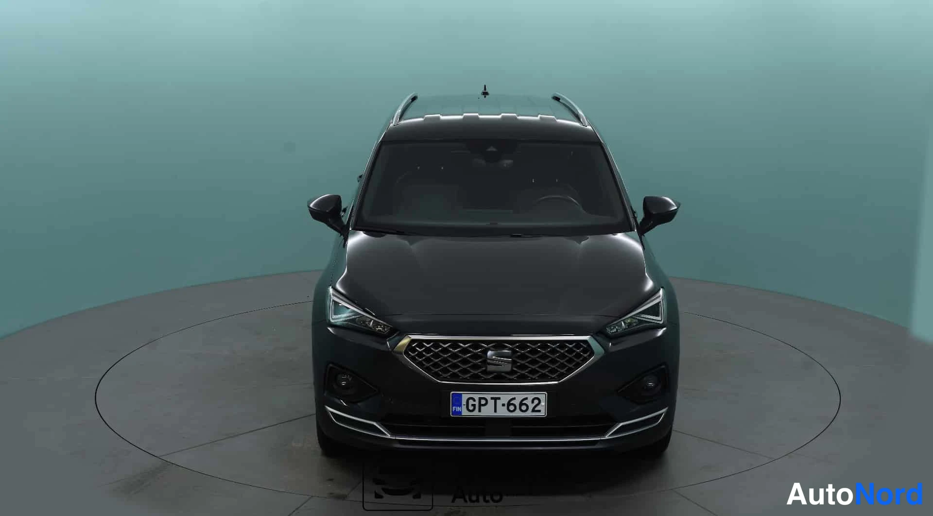 Harmaa Seat Tarraco 2023, edestä, kuva 4