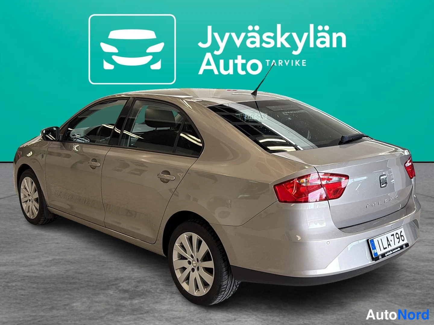 Beige Seat Toledo 2013, takaviisto, kuva 5