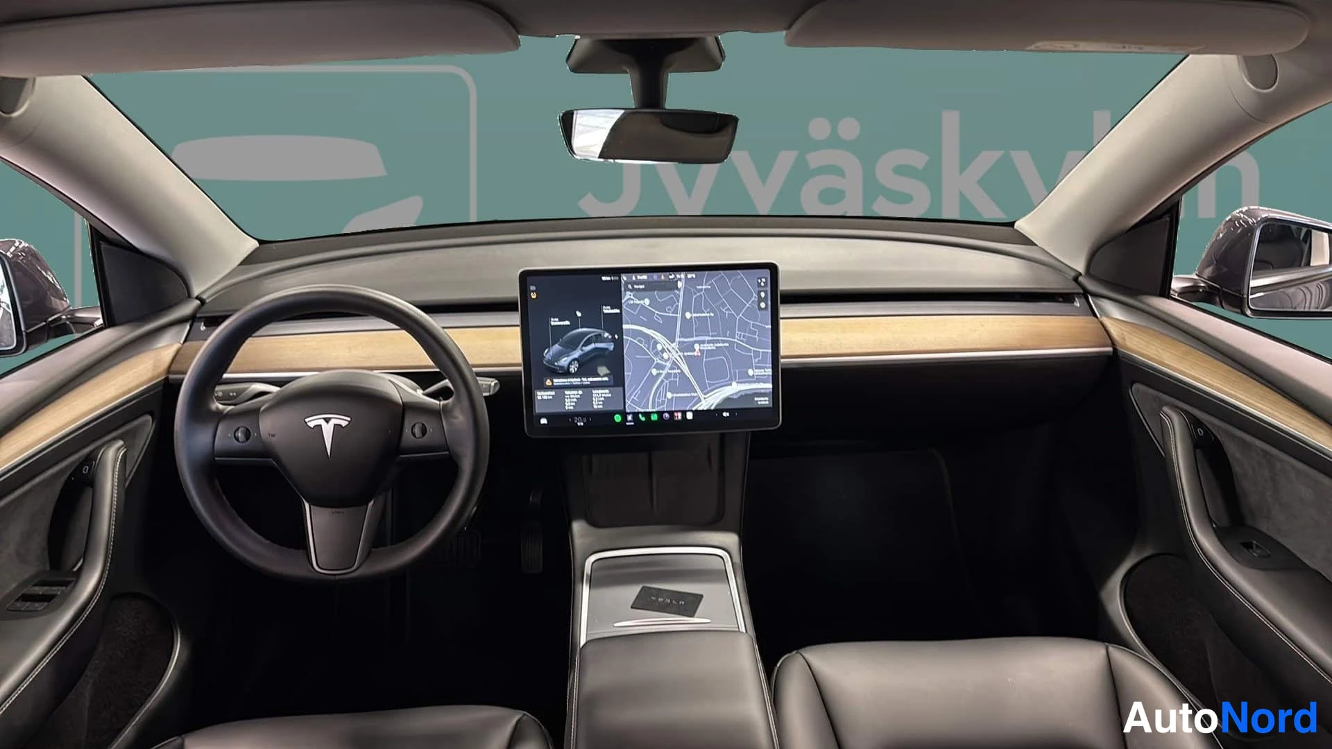 Harmaa Tesla Model Y 2021, ohjaamo, kuva 12