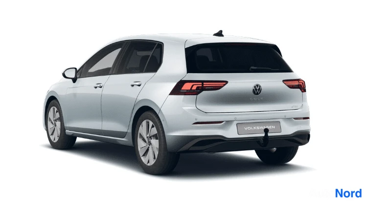 Harmaa Volkswagen Golf 2026, takaviisto, kuva 3