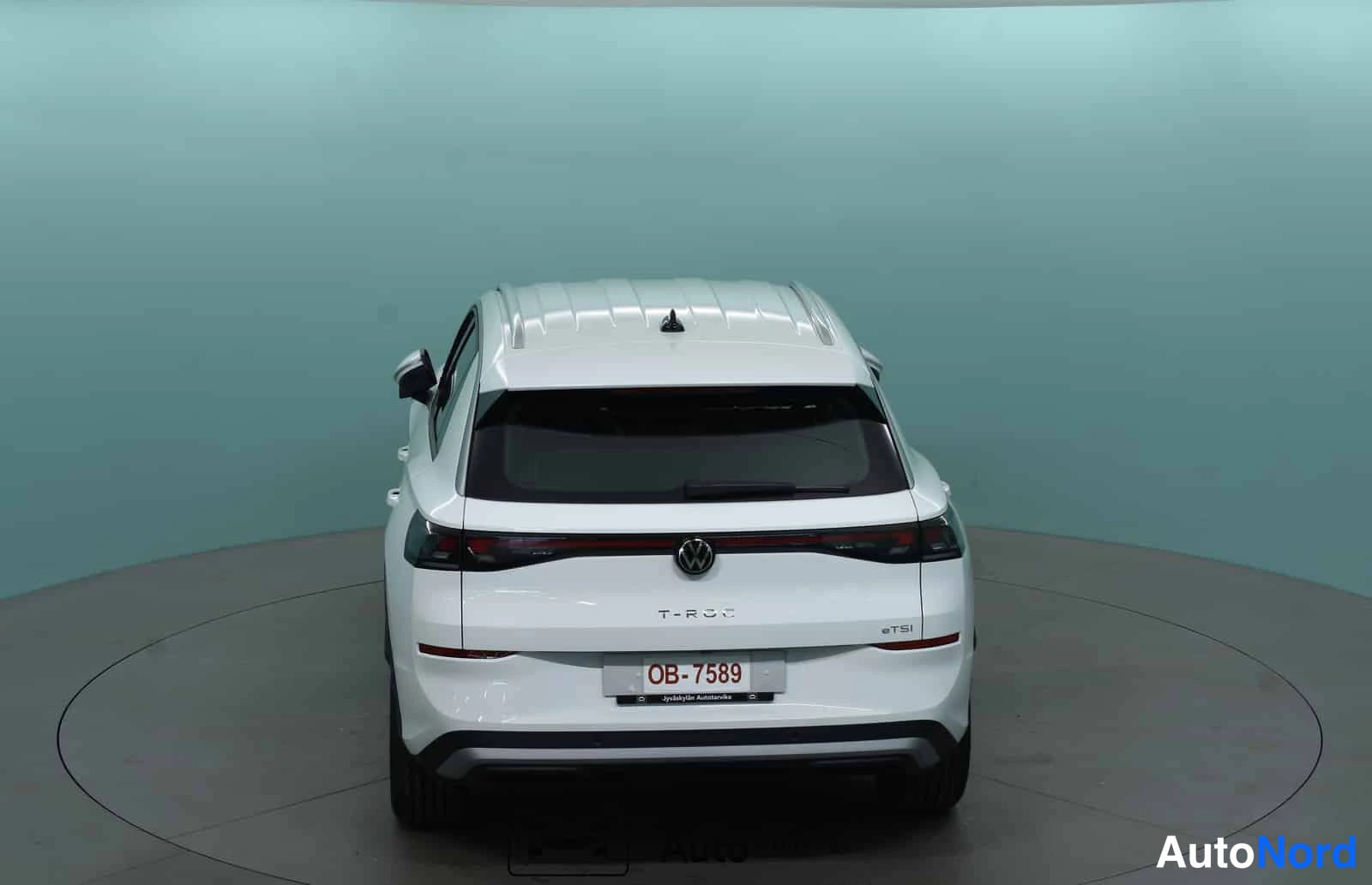 Valkoinen Volkswagen T-Roc 2026, takaa, kuva 4