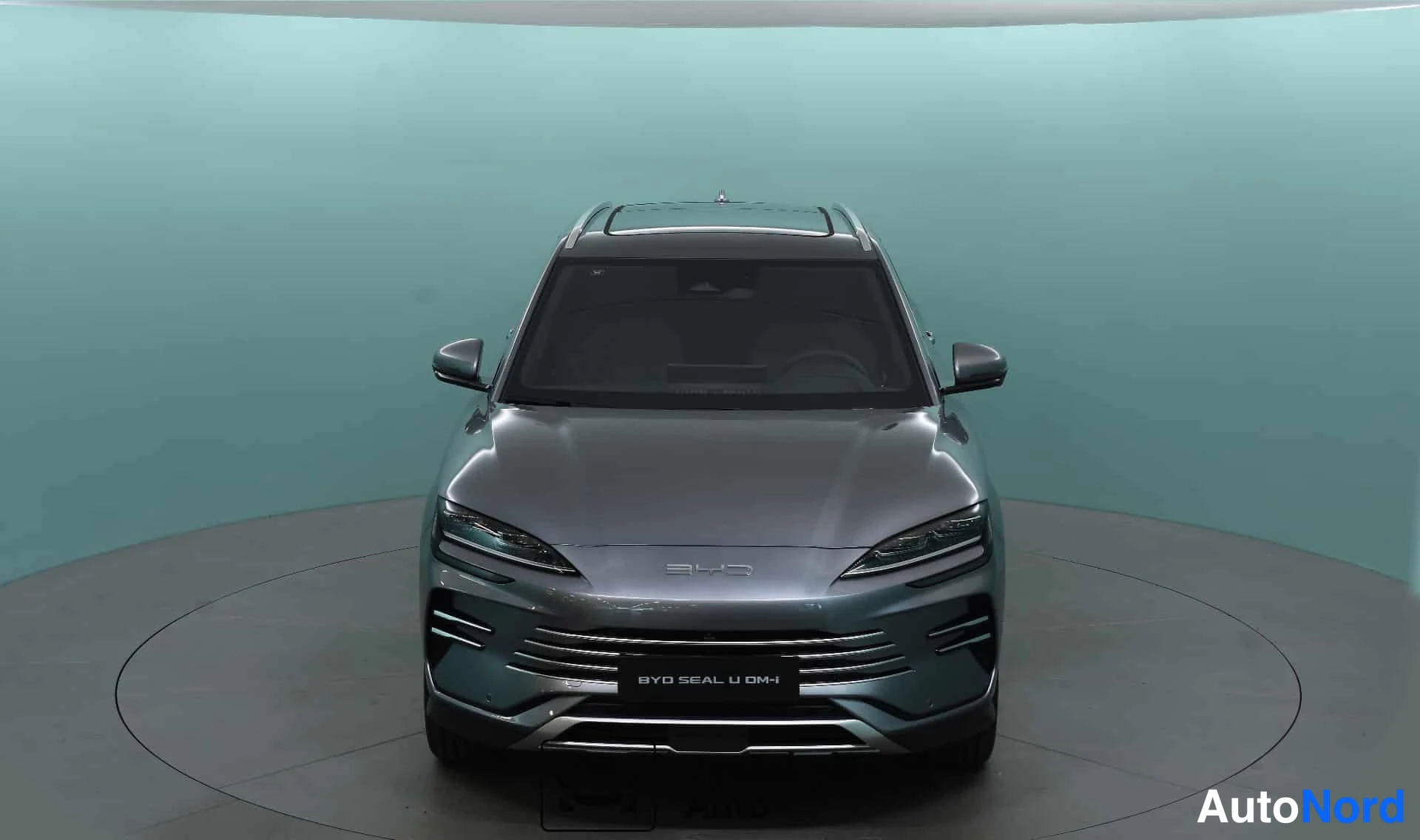 Harmaa BYD Seal U DM-i 2026, edestä, kuva 3