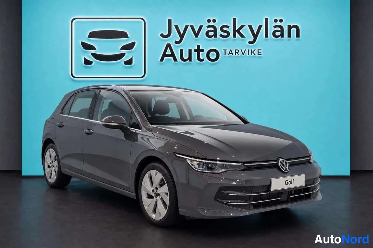 Harmaa Volkswagen Golf 2026, etuviisto, keula oikealle, kuva 2