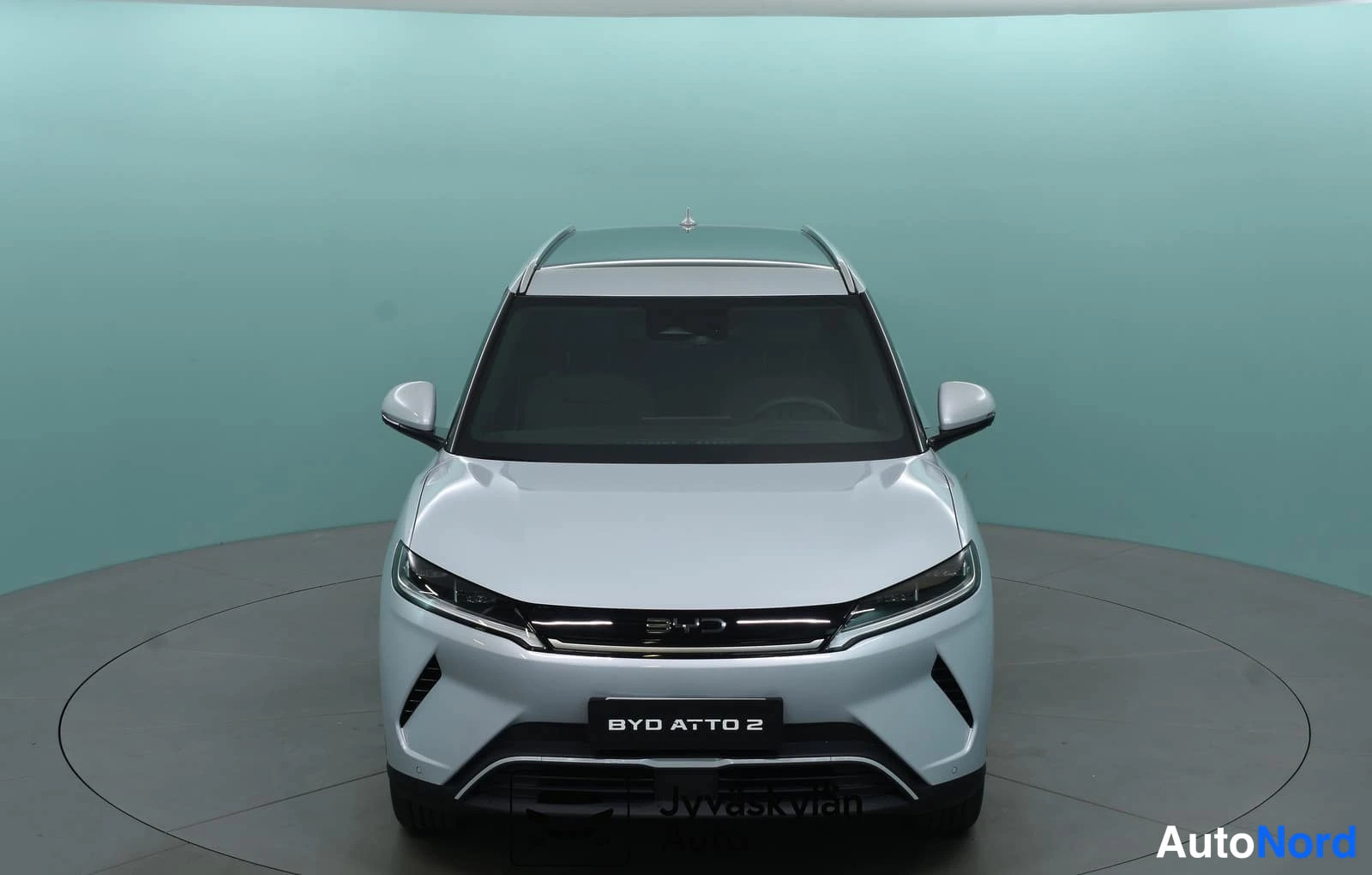 Valkoinen BYD Atto 2 2026, edestä, kuva 6