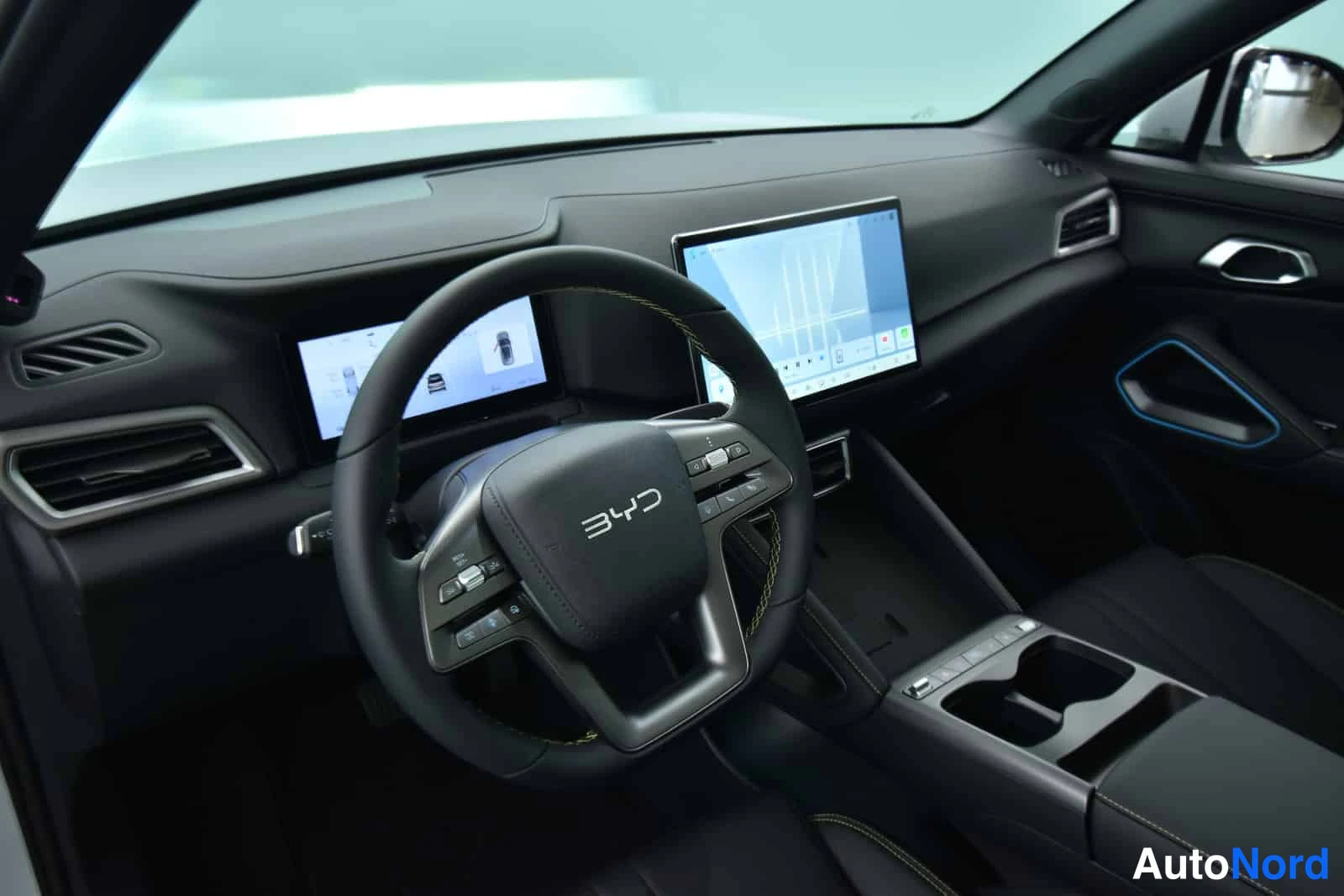 Valkoinen BYD Atto 2 2026, ohjaamo, kuva 16