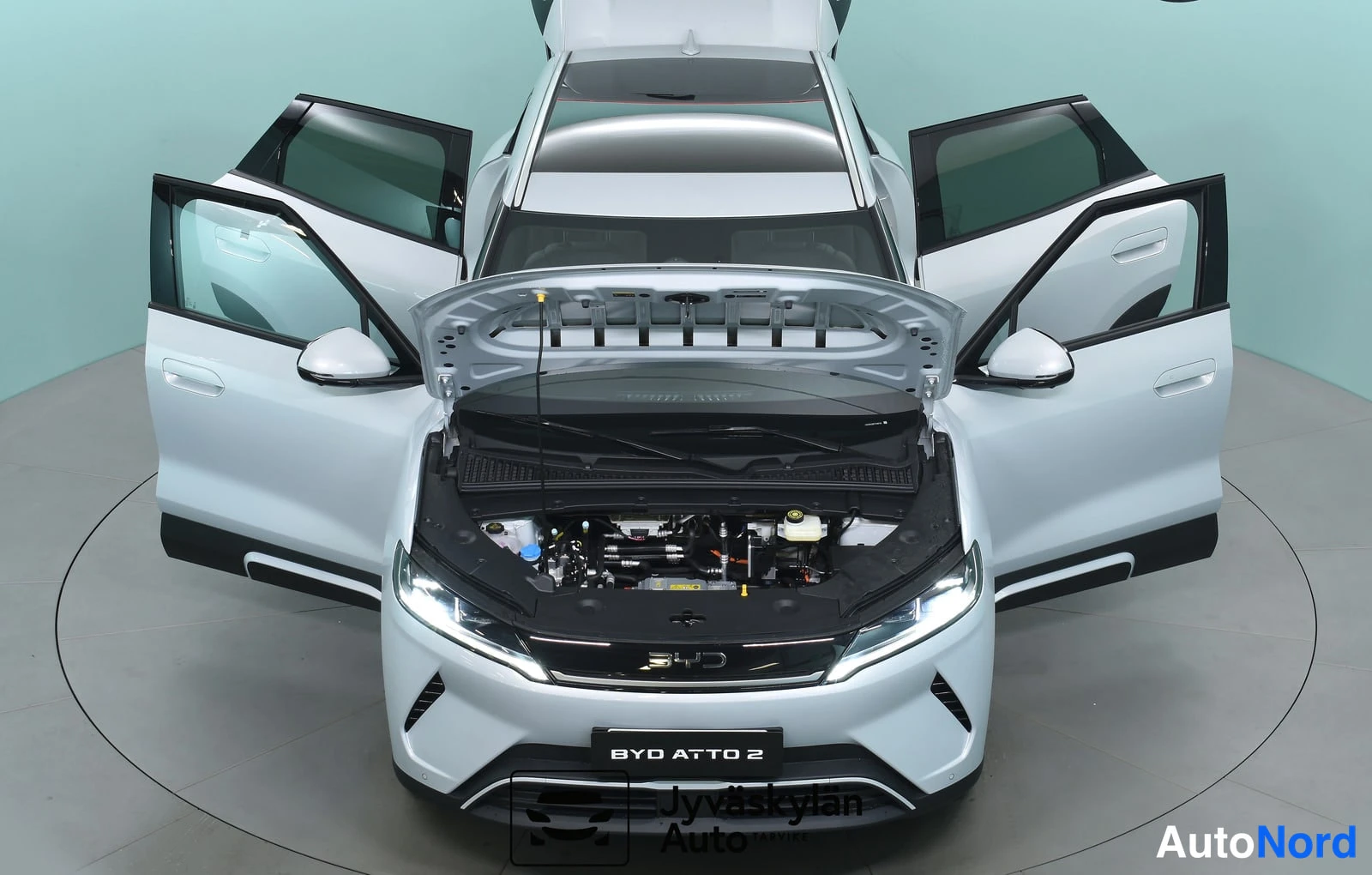 Valkoinen BYD Atto 2 2026, edestä, kuva 5
