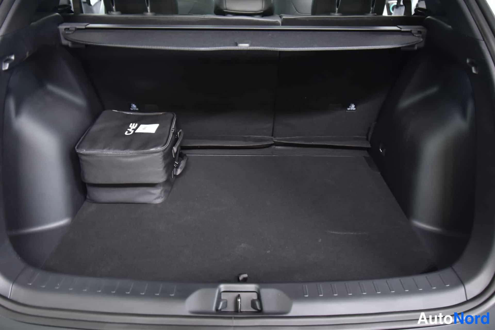 Valkoinen BYD Atto 3 2026, tavaratila, kuva 18