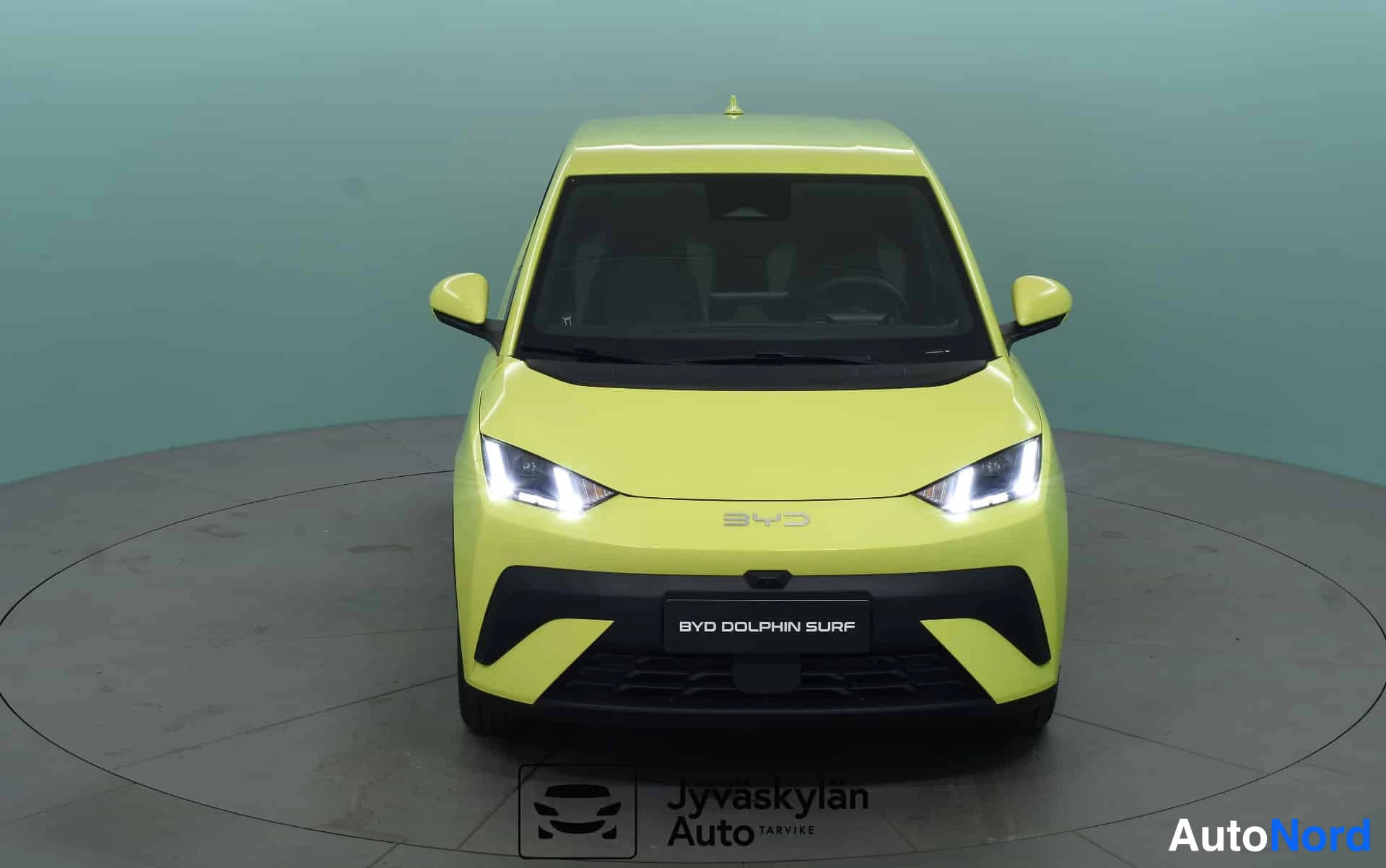 Vihreä BYD Dolphin Surf 2026, edestä, kuva 5