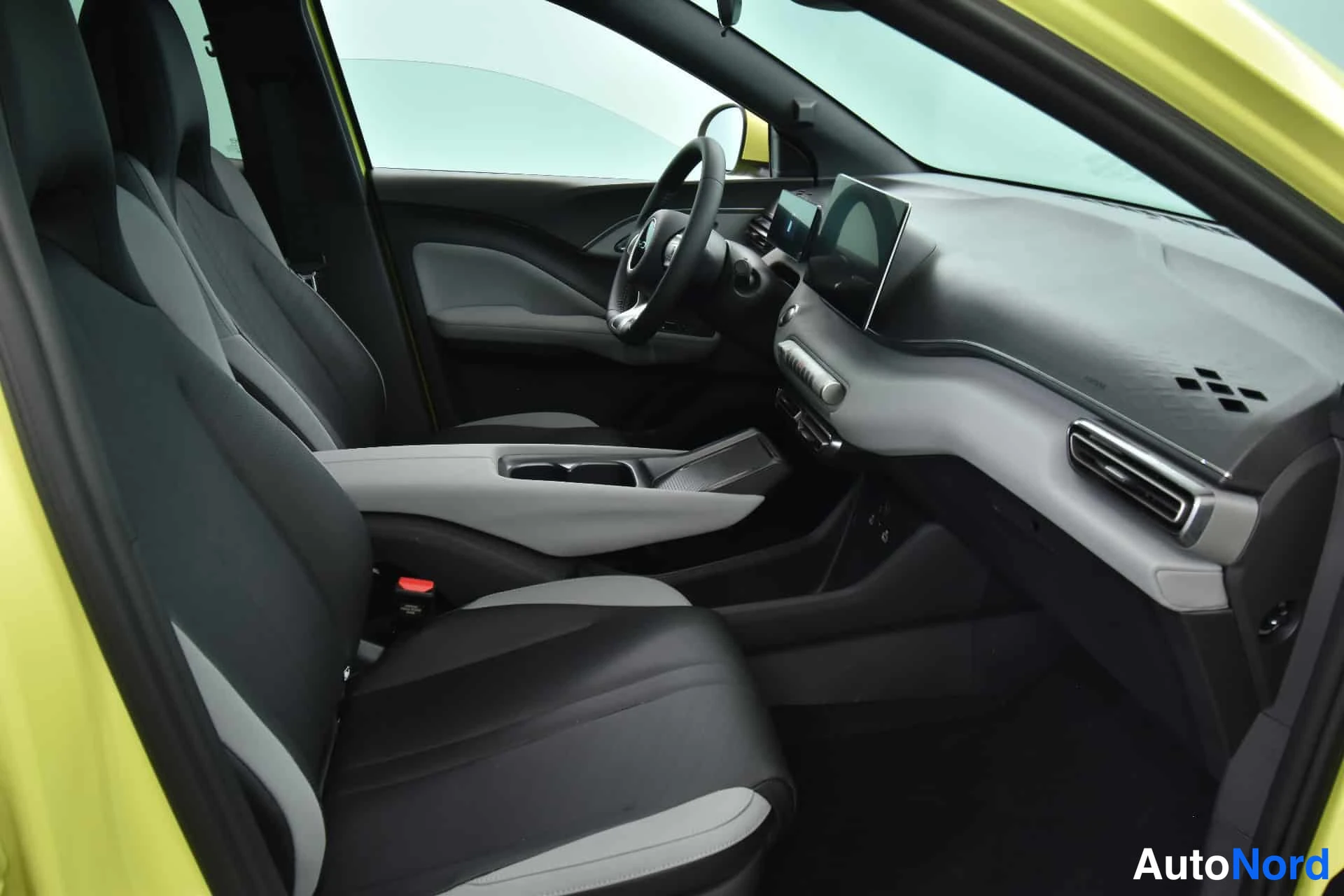 Vihreä BYD Dolphin Surf 2026, ohjaamo, kuva 17