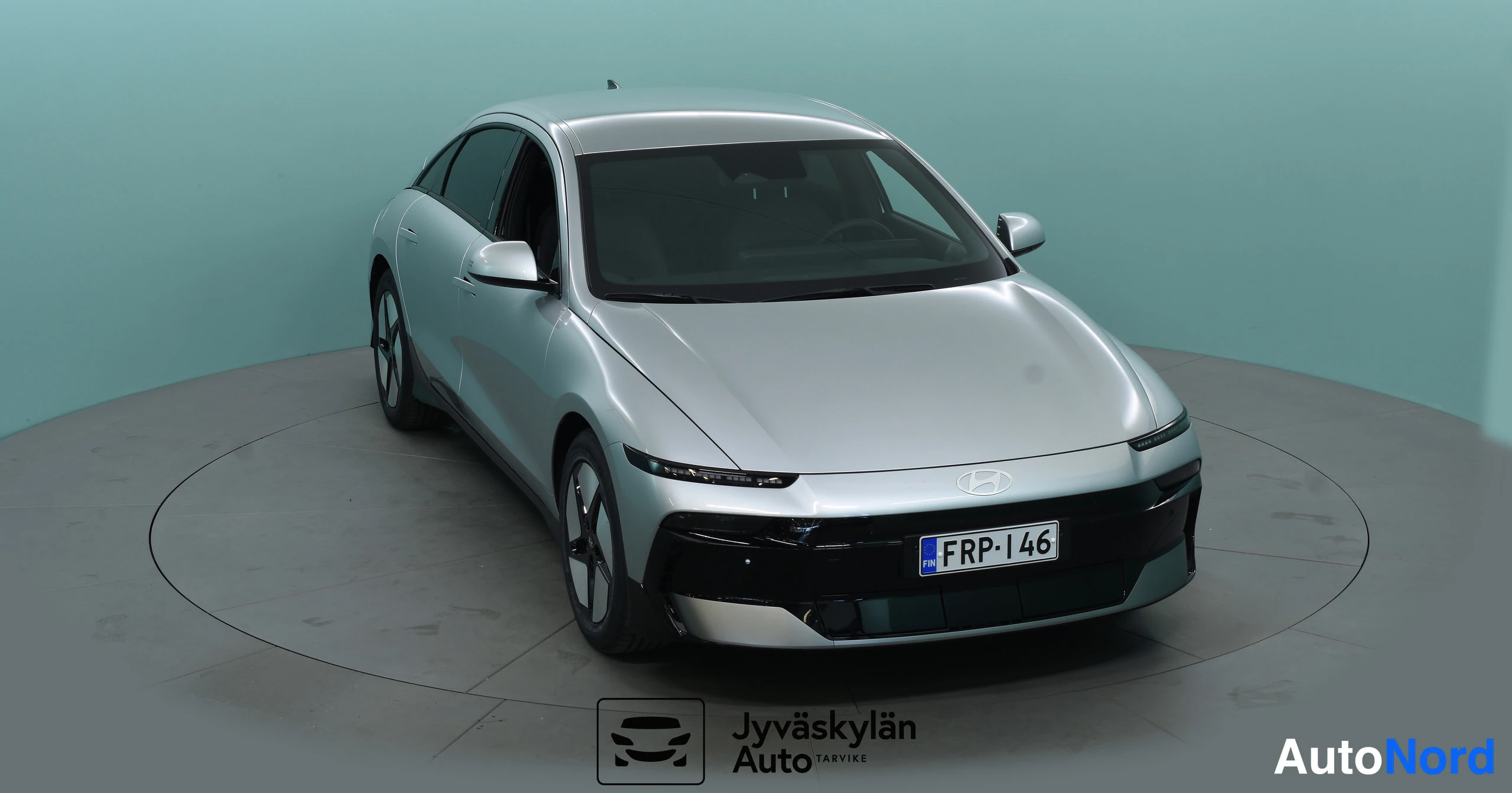 Harmaa Hyundai IONIQ 6 2026, etuviisto, keula oikealle, kuva 5