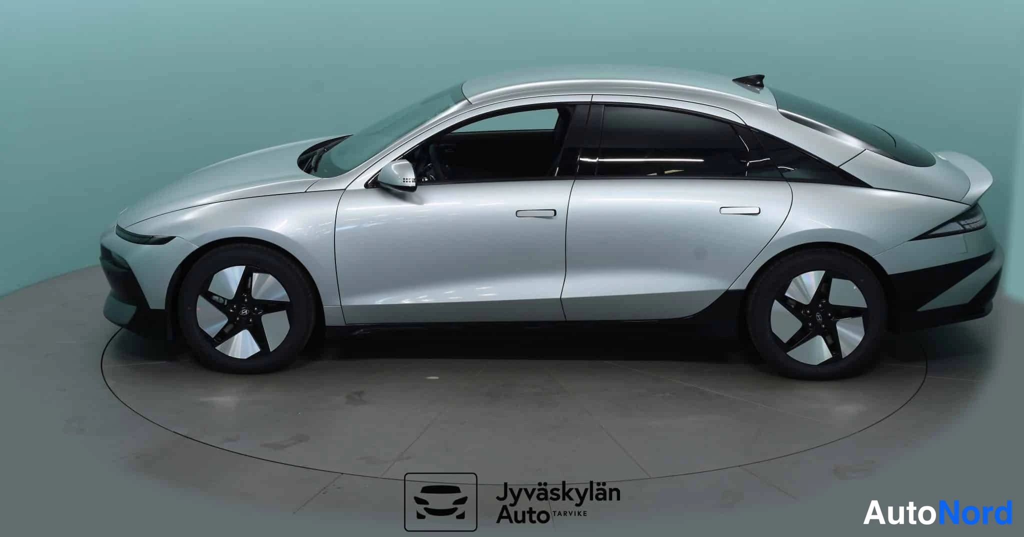 Harmaa Hyundai IONIQ 6 2026, sivulta, kuva 10