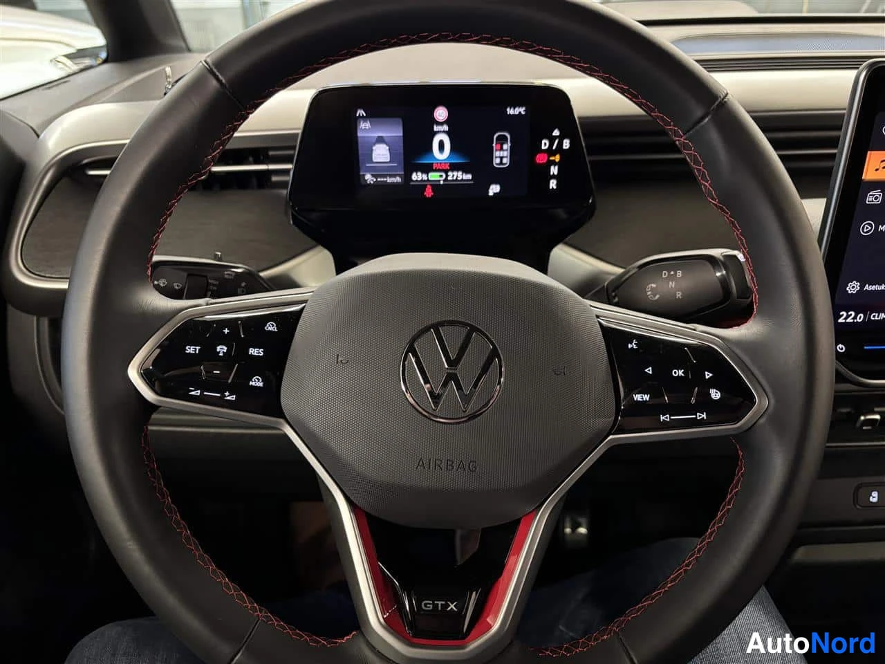 Red Volkswagen ID. Buzz 2025, detail, photo 19