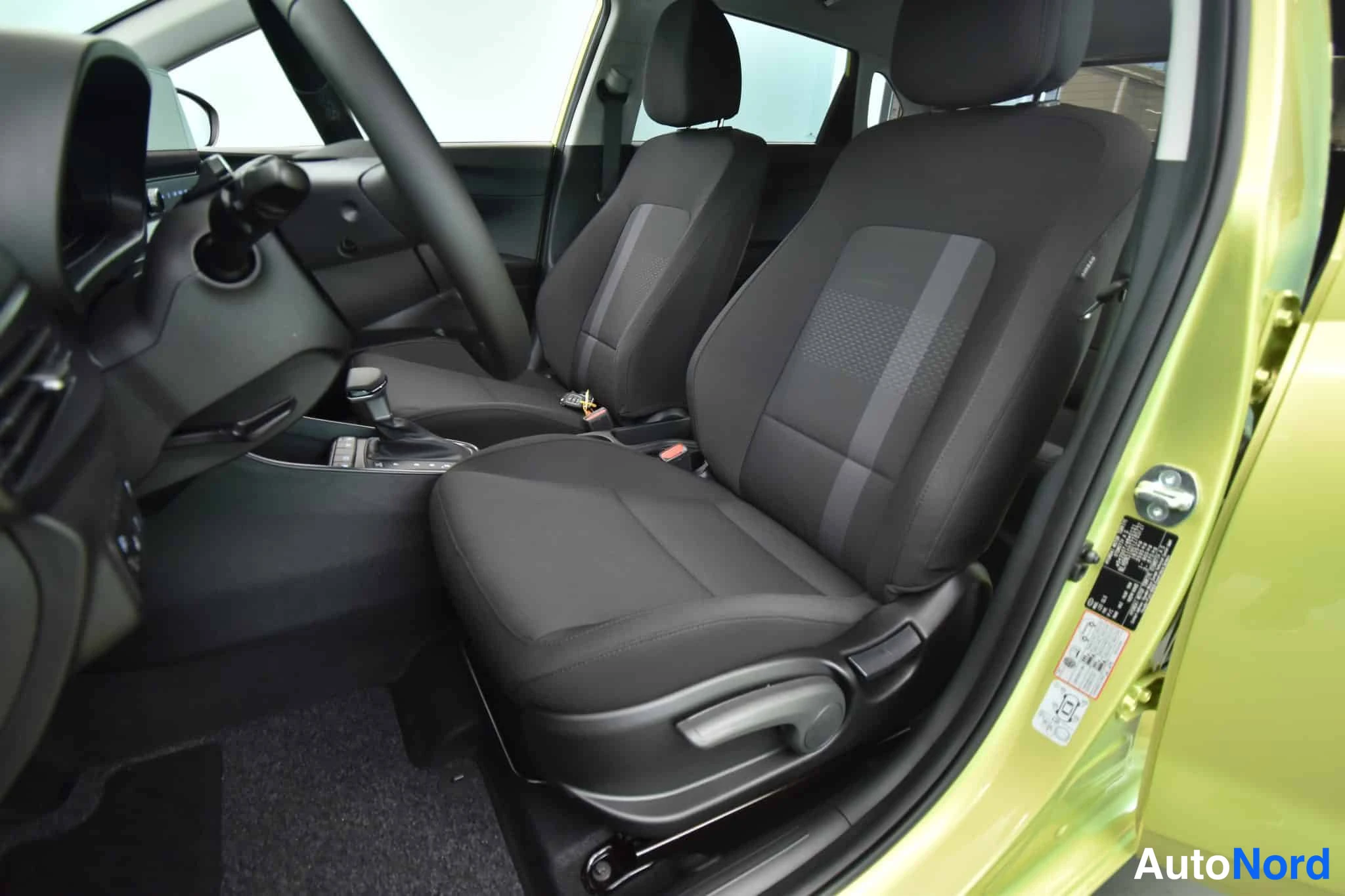 Yellow Hyundai i20 2026, front seats, photo 27