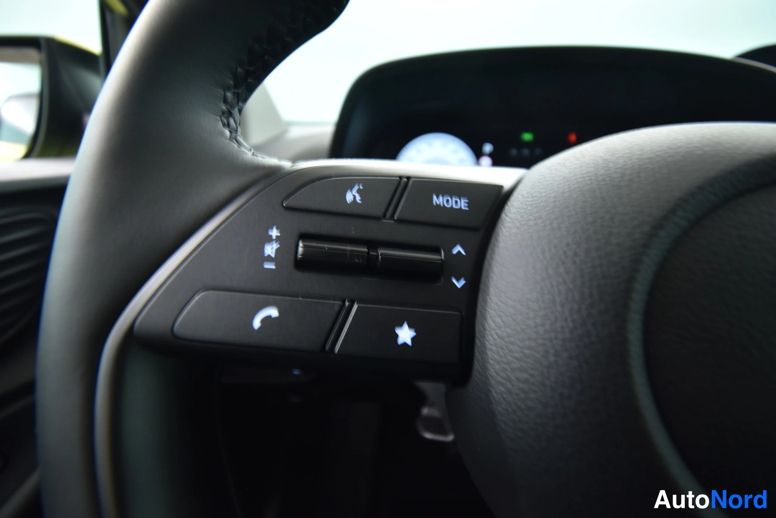 Yellow Hyundai i20 2026, detail, photo 40