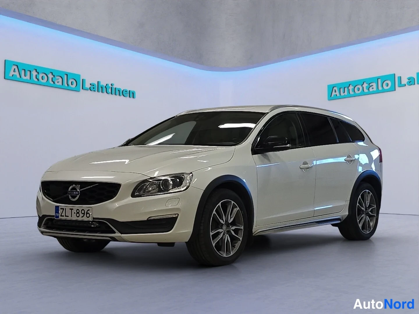 Volvo V60 Cross Country D4 AWD Business Classic 2018