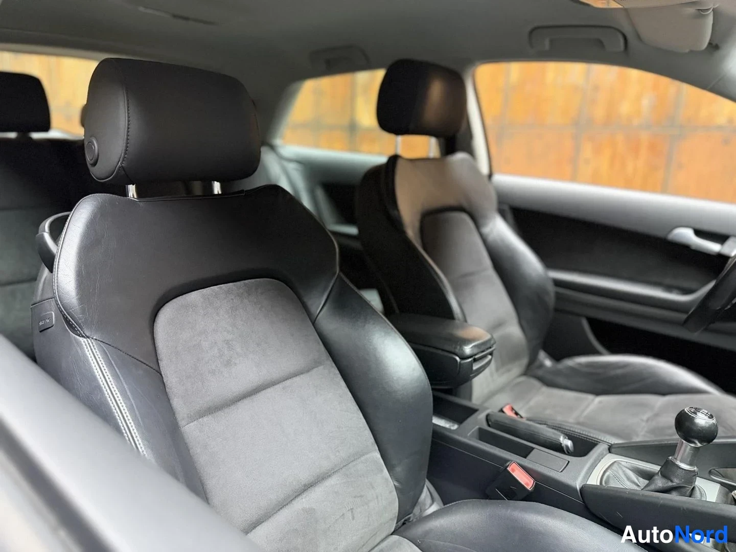 Valkoinen Audi A3 2008, etuistuimet, kuva 20