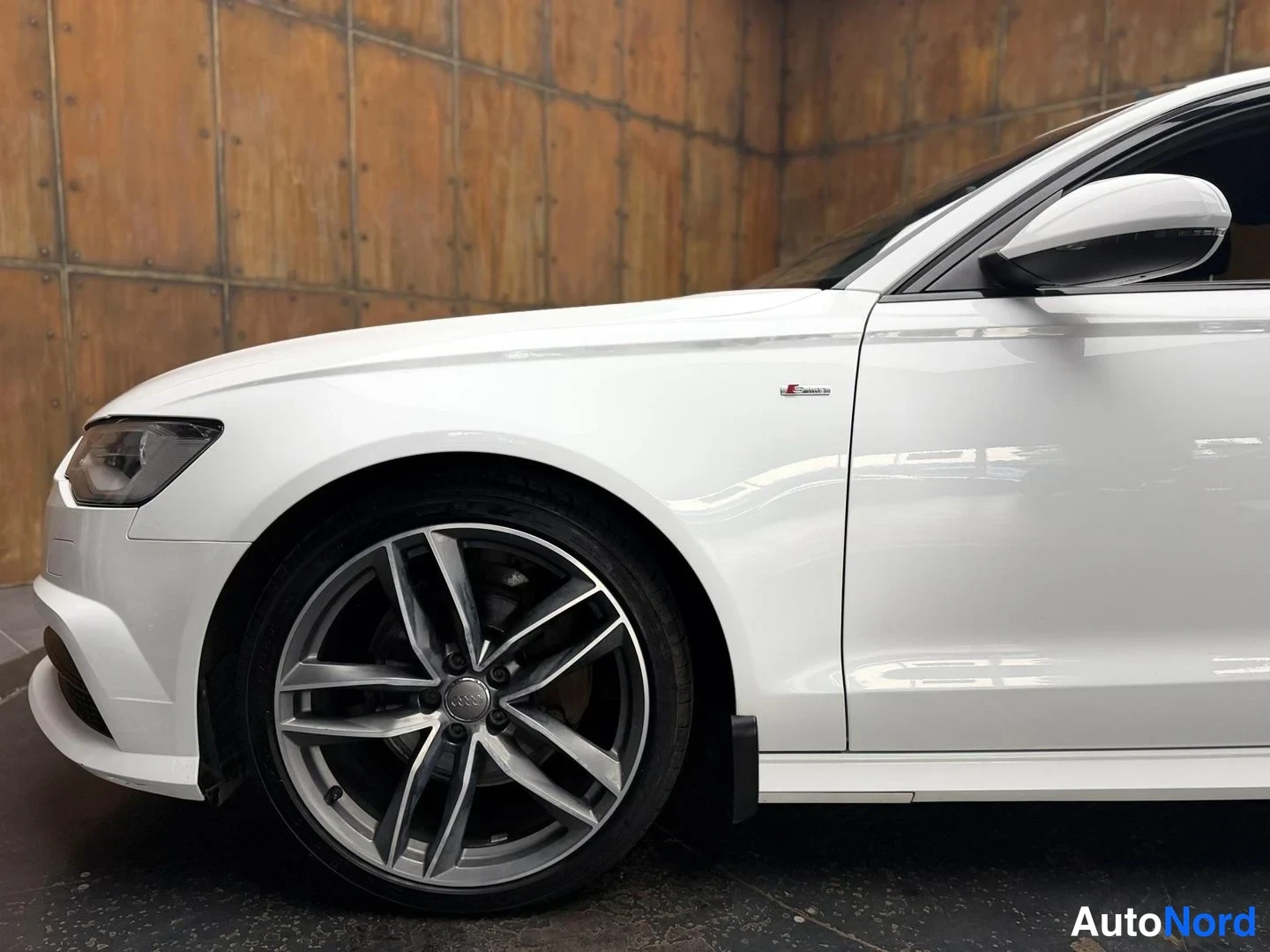 Valkoinen Audi A6 Avant 2016, etuviisto, keula vasemmalle, kuva 3