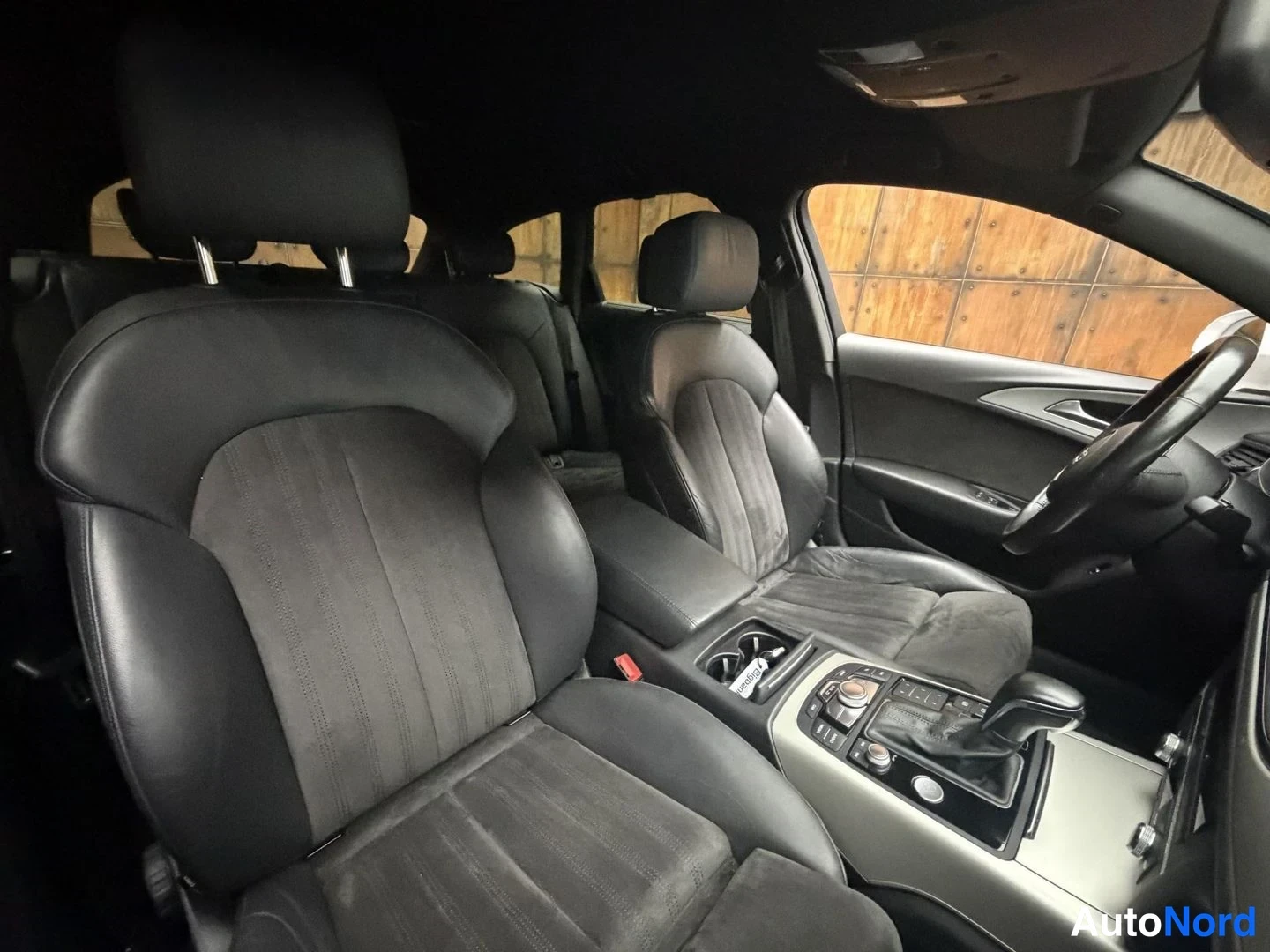 Valkoinen Audi A6 Avant 2016, etuistuimet, kuva 21