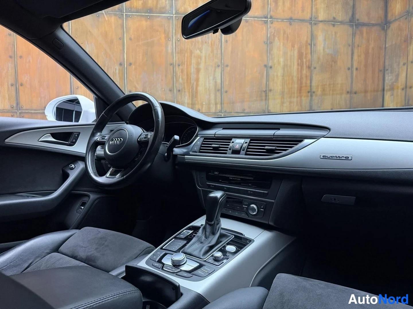 Valkoinen Audi A6 Avant 2016, ohjaamo, kuva 20