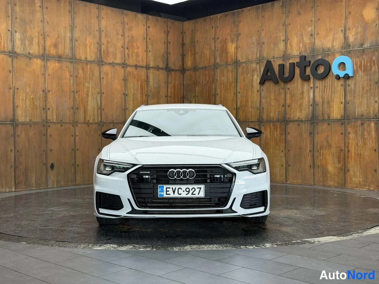 Valkoinen Audi A6 Avant 55 TFSI e 2020, edestä, kuva 7