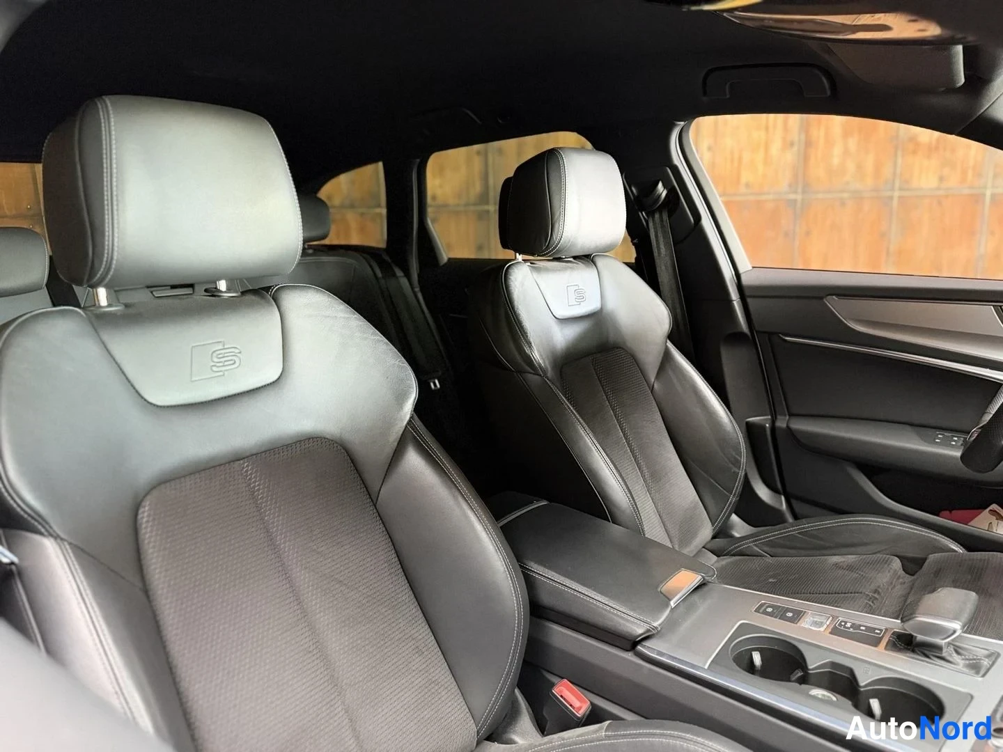 Valkoinen Audi A6 Avant 55 TFSI e 2020, etuistuimet, kuva 22