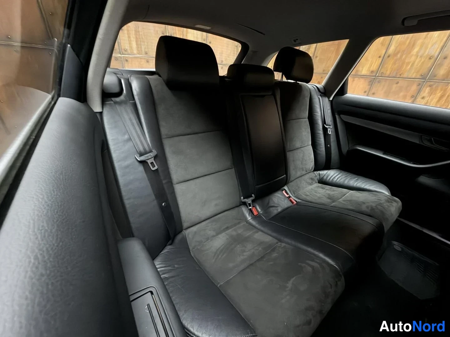 Beige Audi A6 allroad quattro 2007, takaistuimet, kuva 22