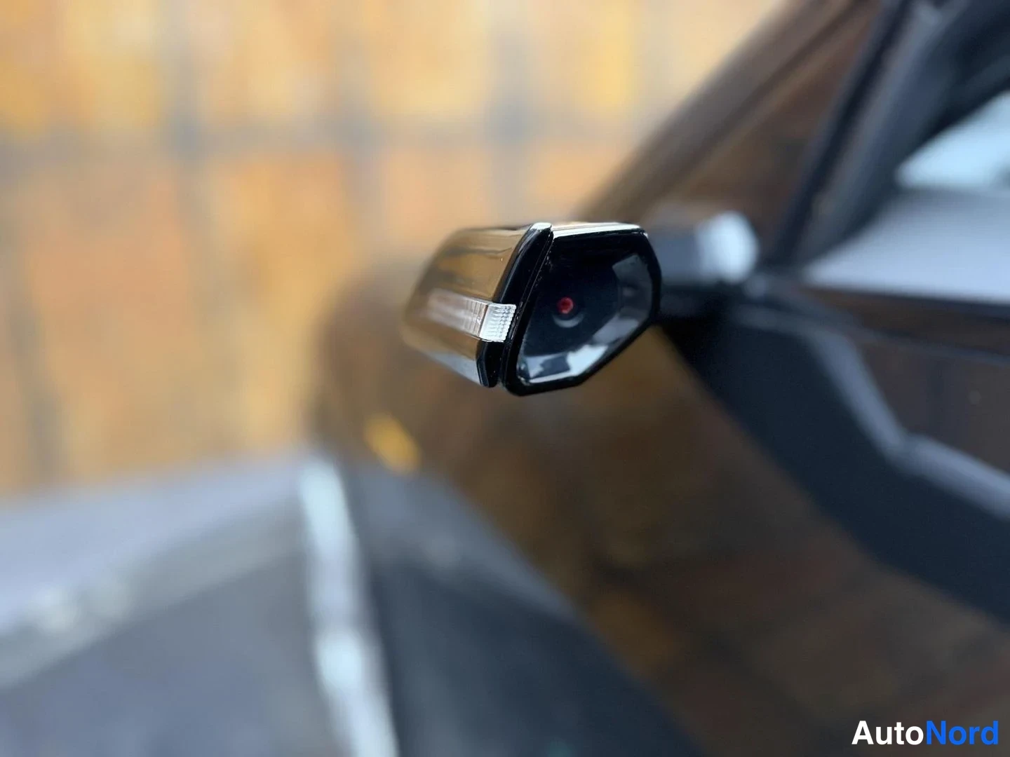 Musta Audi e-tron S 2021, yksityiskohta, kuva 32