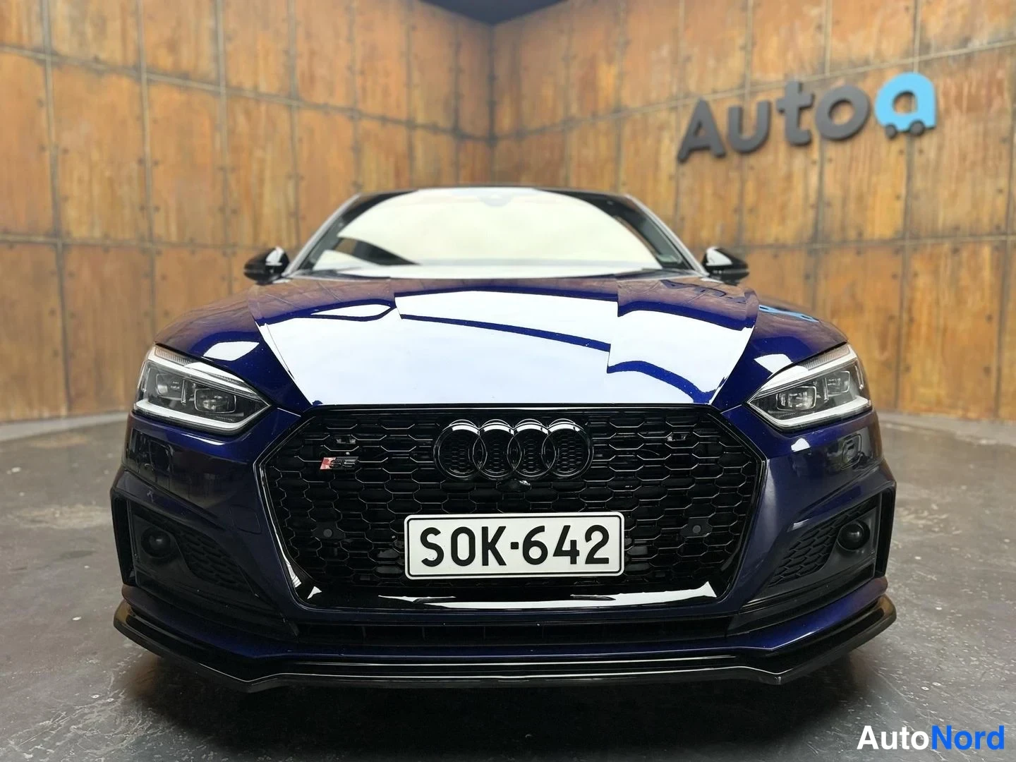 Sininen Audi S5 2016, edestä, kuva 8