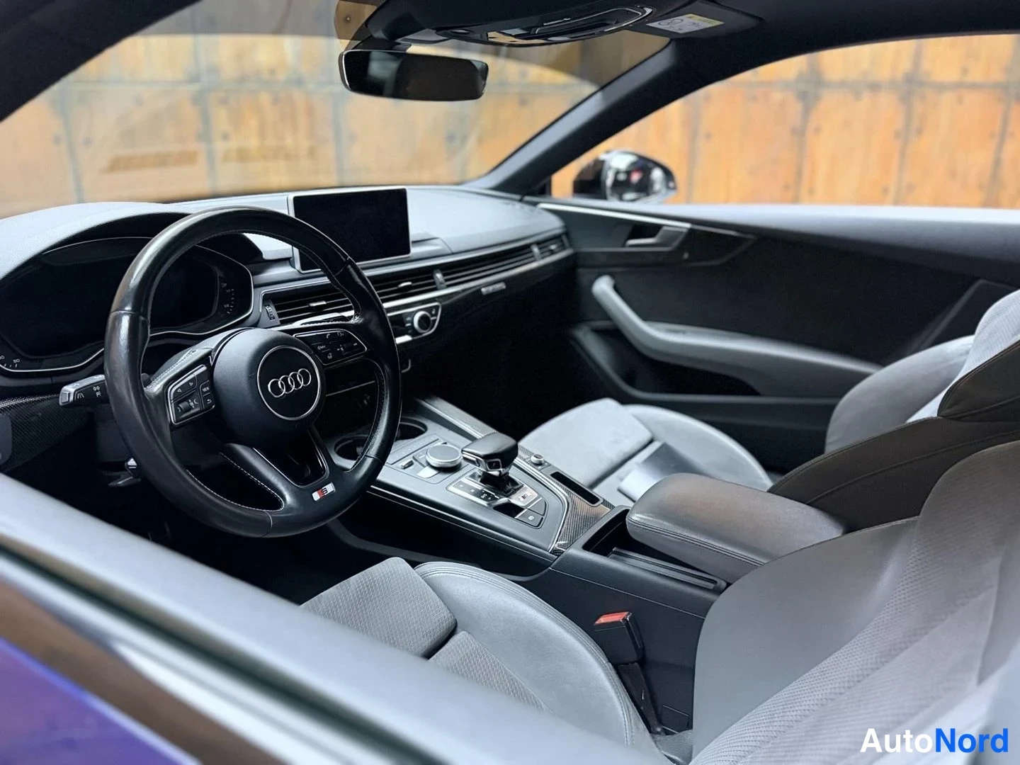 Sininen Audi S5 2016, ohjaamo, kuva 18