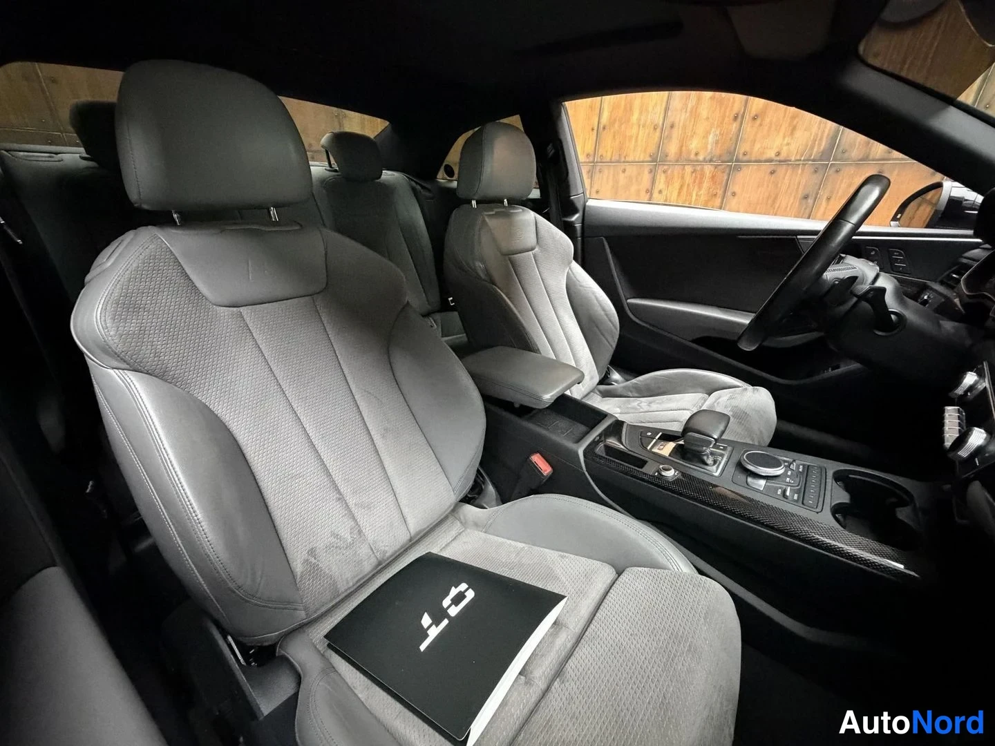 Sininen Audi S5 2016, etuistuimet, kuva 21