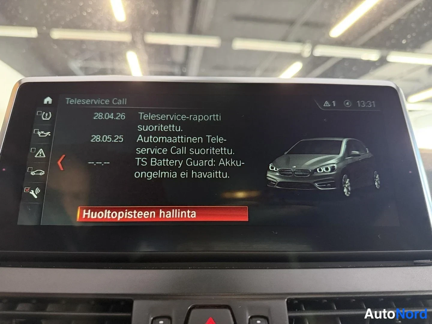 Valkoinen BMW 218d xDrive 2018, yksityiskohta, kuva 22