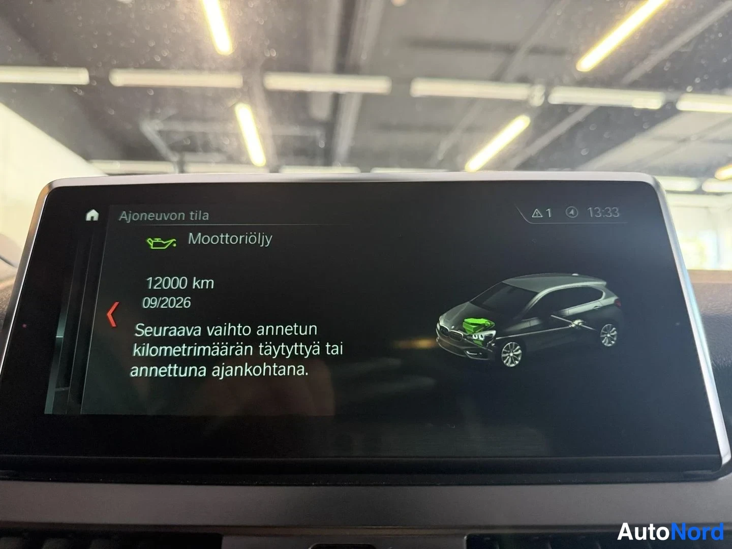Valkoinen BMW 218d xDrive 2018, yksityiskohta, kuva 23