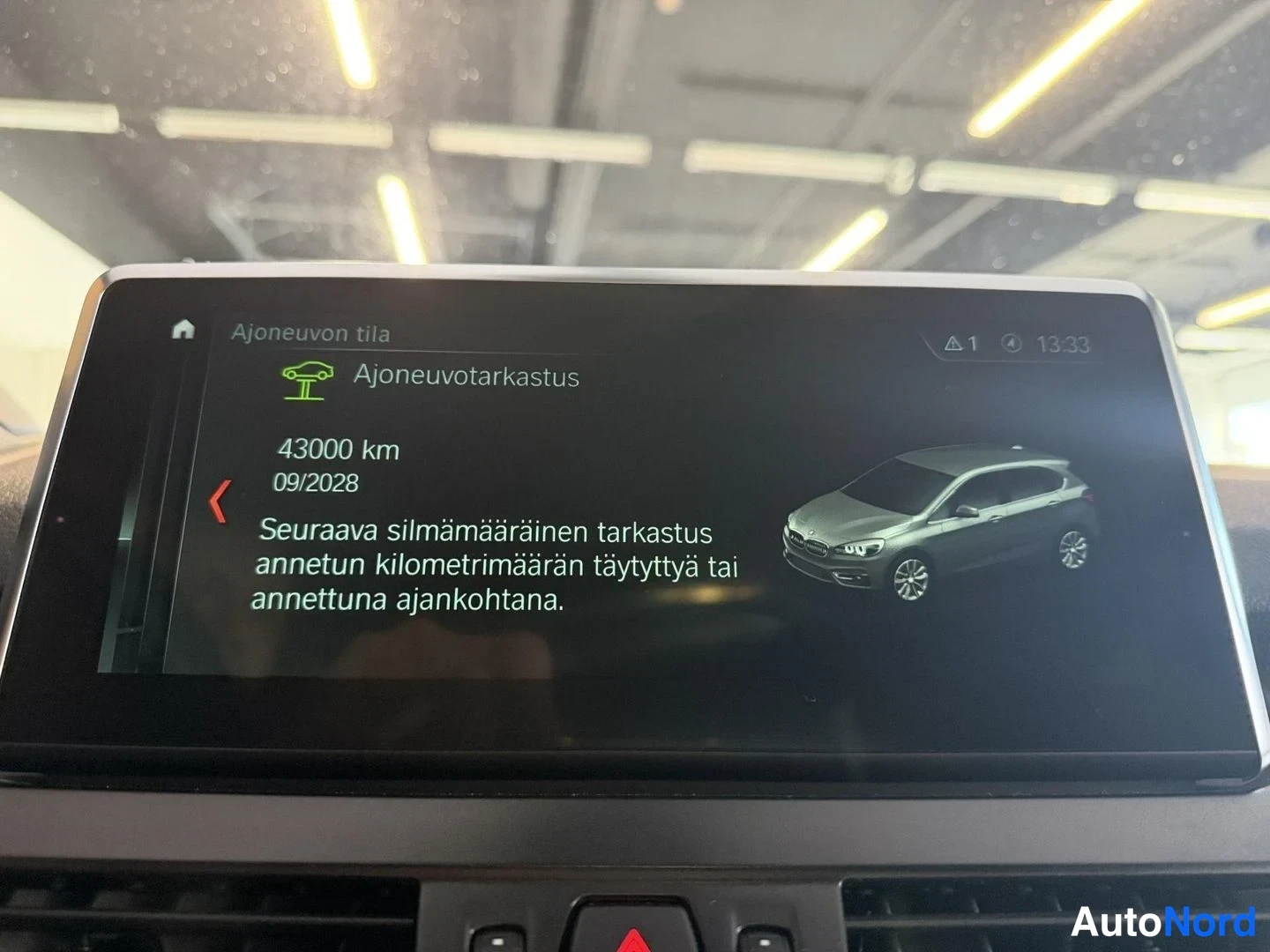 Valkoinen BMW 218d xDrive 2018, yksityiskohta, kuva 24