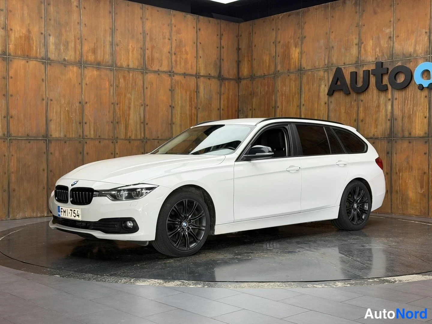 BMW 320d xDrive Business 2017