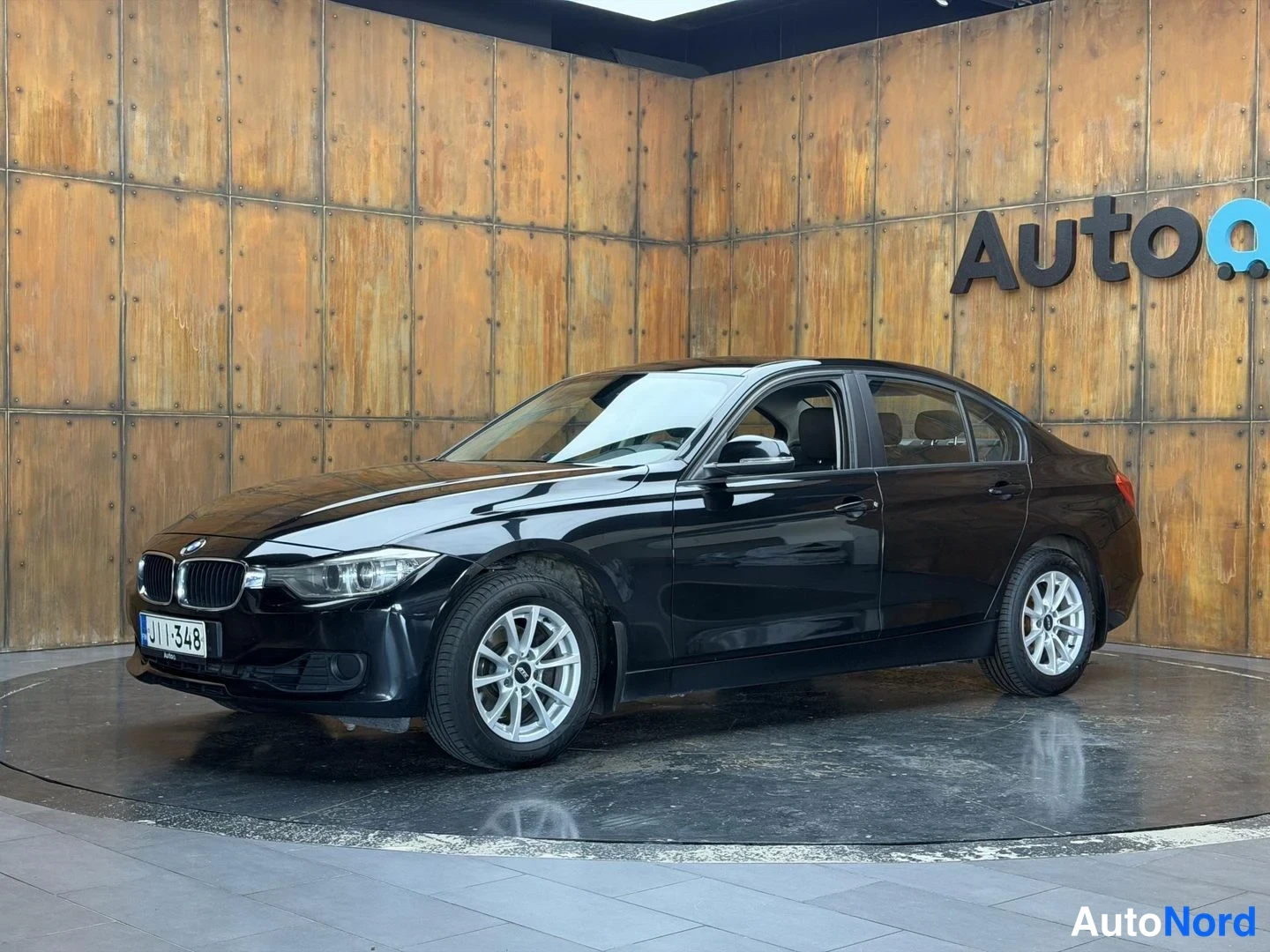 BMW 320i TwinPower Turbo Business 2012