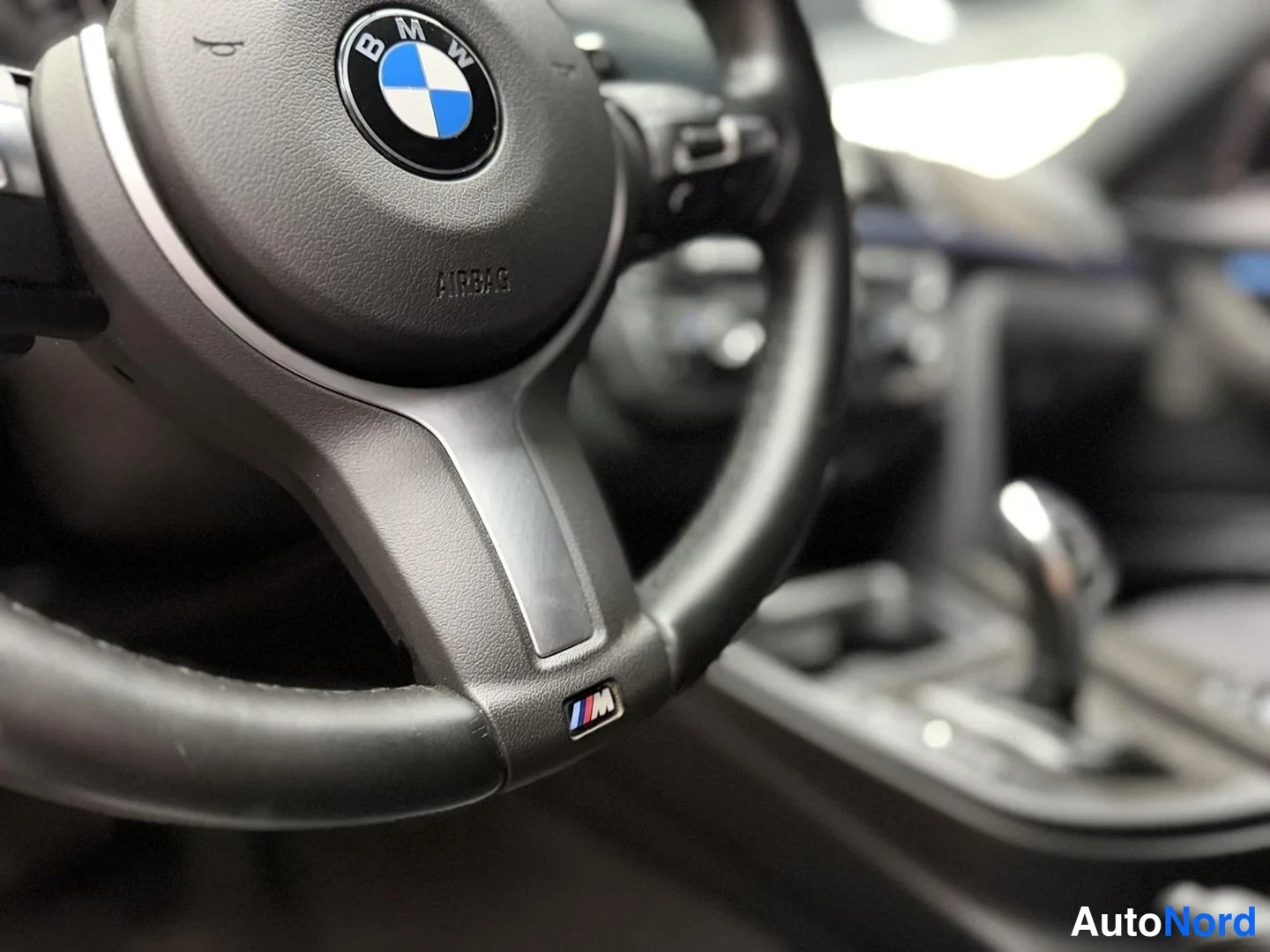 Valkoinen BMW 335i xDrive 2013, yksityiskohta, kuva 30