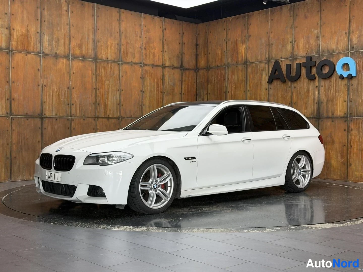 BMW 525 M-Sport TwinPower Turbo xDrive F11 2011