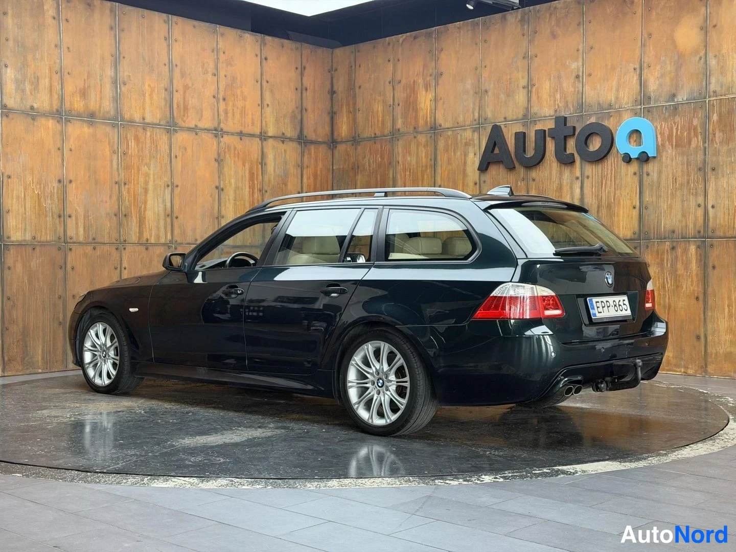 Vihreä BMW 530i xDrive 2006, takaviisto, kuva 11
