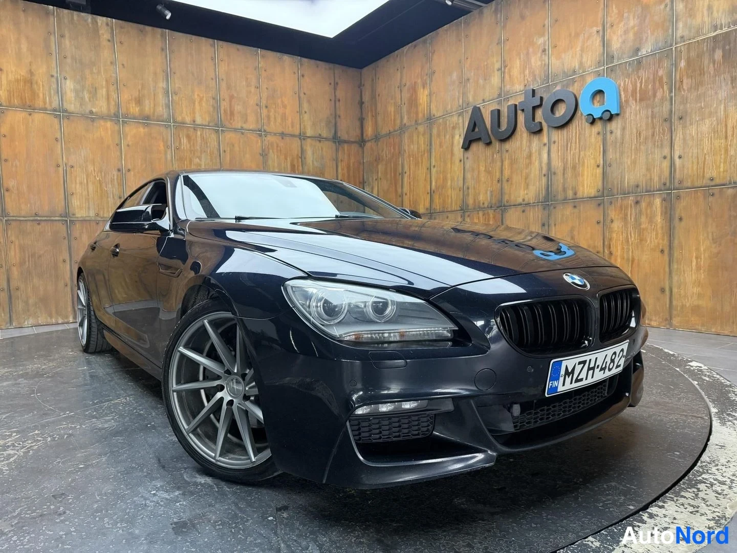 Sininen BMW 640d 2013, etuviisto, keula oikealle, kuva 6