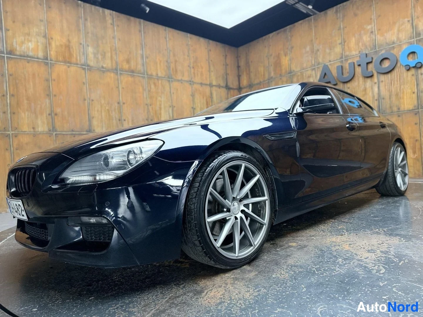 Sininen BMW 640d 2013, etuviisto, keula vasemmalle, kuva 3