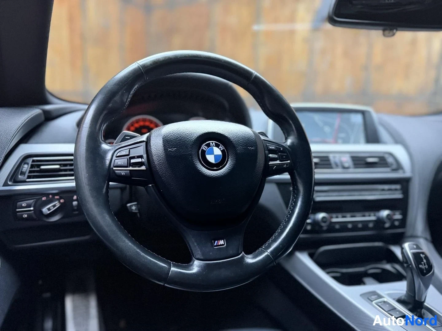 Sininen BMW 640d 2013, yksityiskohta, kuva 21