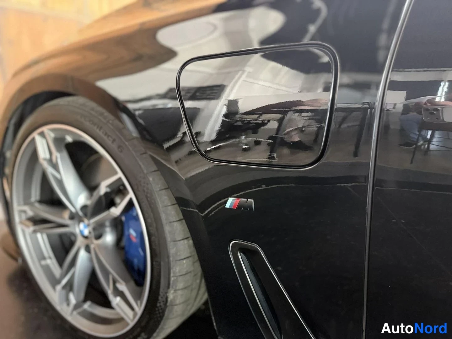 Musta BMW 740e 2017, yksityiskohta, kuva 26