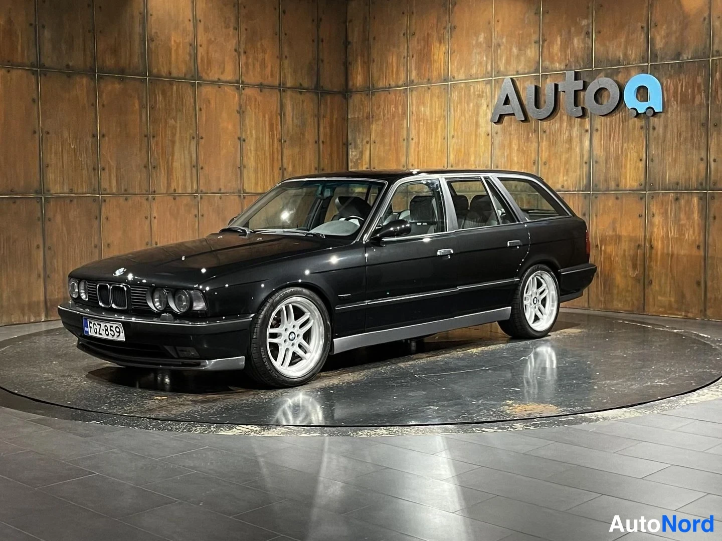 BMW M5 1993
