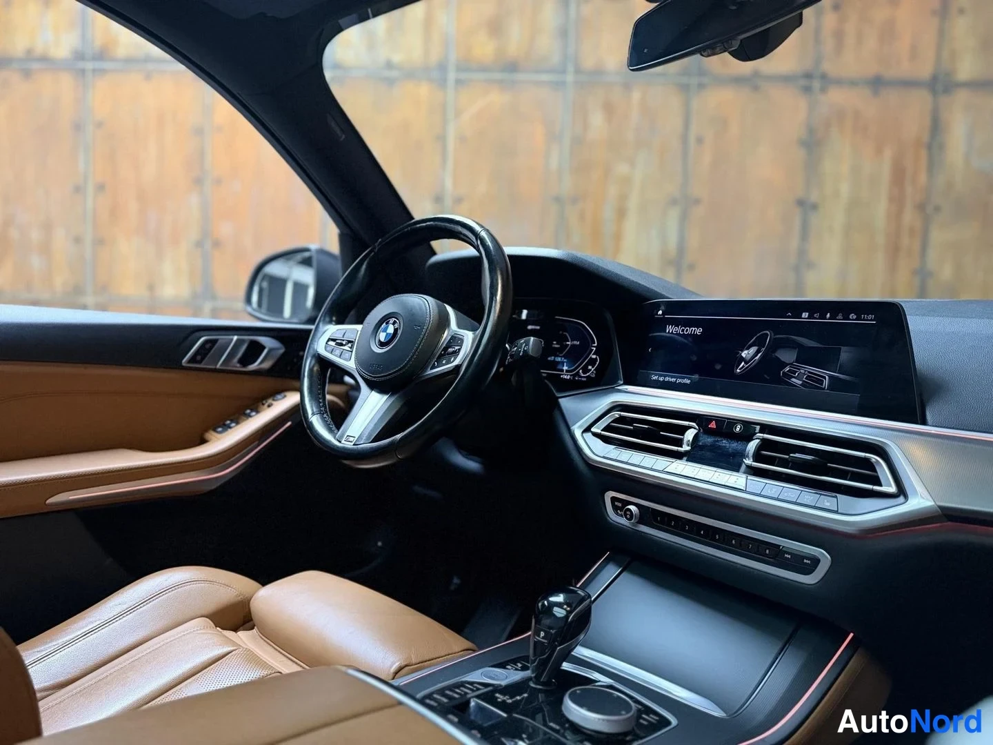 Harmaa BMW X5 xDrive45e 2021, ohjaamo, kuva 17
