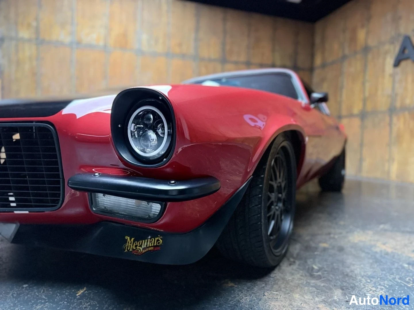 Punainen Chevrolet Camaro 1971, yksityiskohta, kuva 26