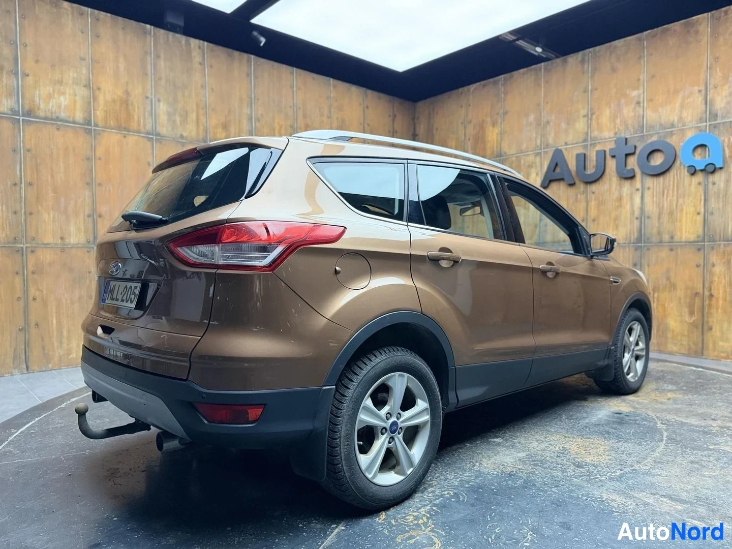 Kupari Ford Kuga 2014, takaviisto, kuva 11