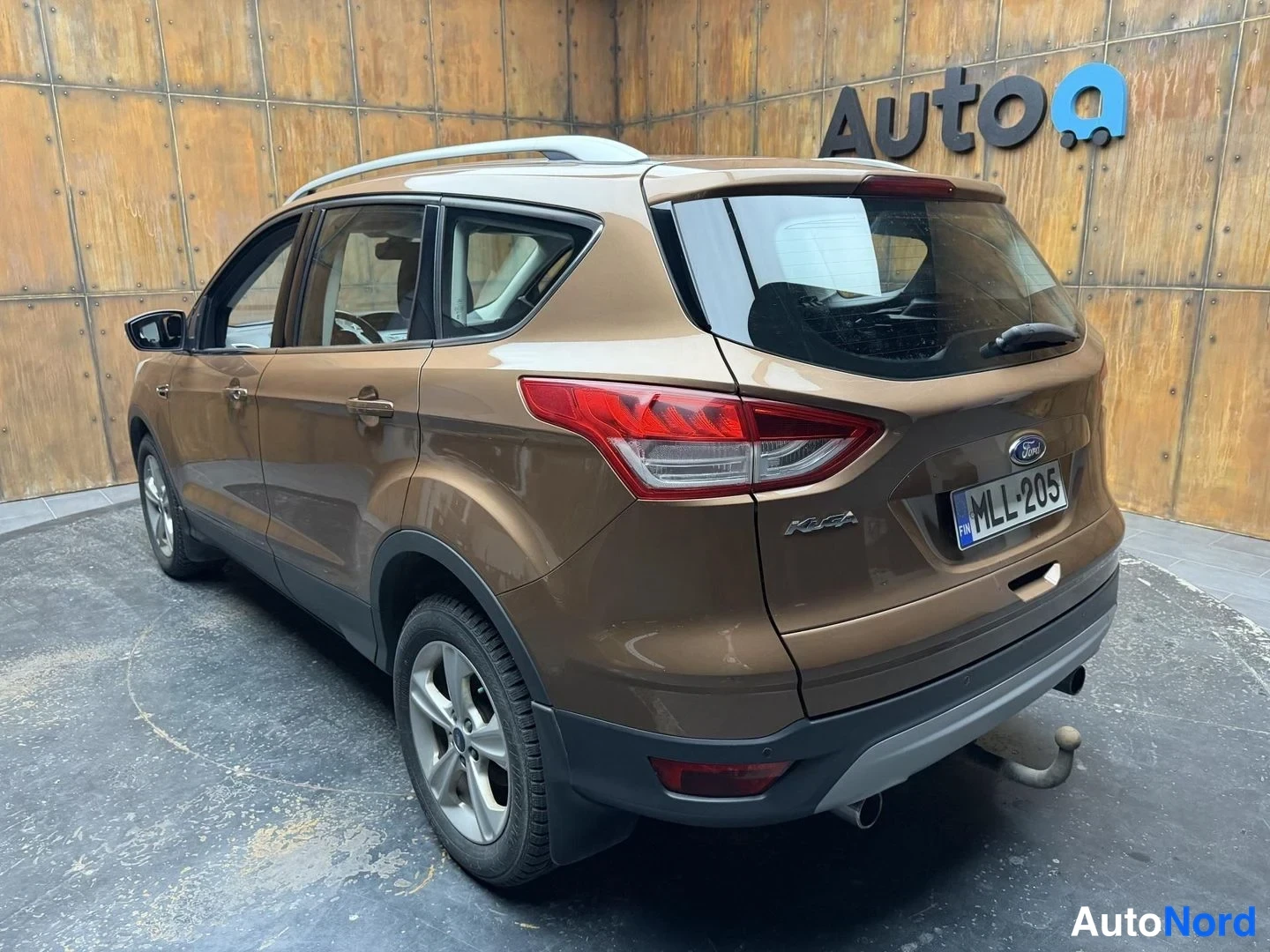 Kupari Ford Kuga 2014, takaviisto, kuva 12