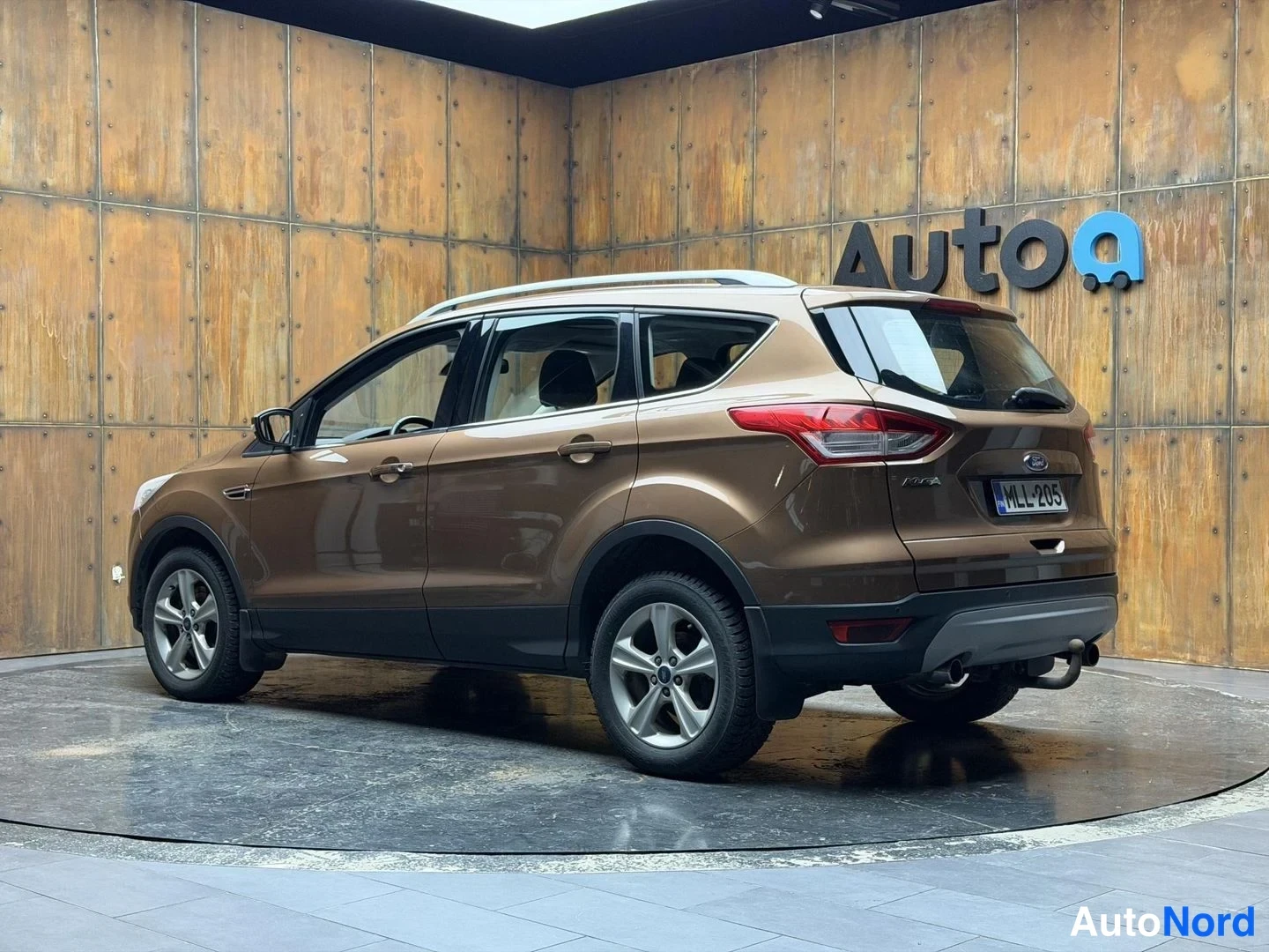 Kupari Ford Kuga 2014, takaviisto, kuva 13